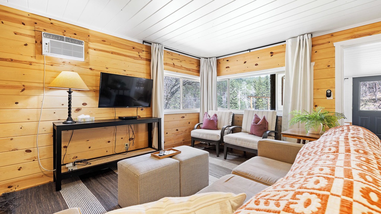 Photo of Livingroom in Keystone