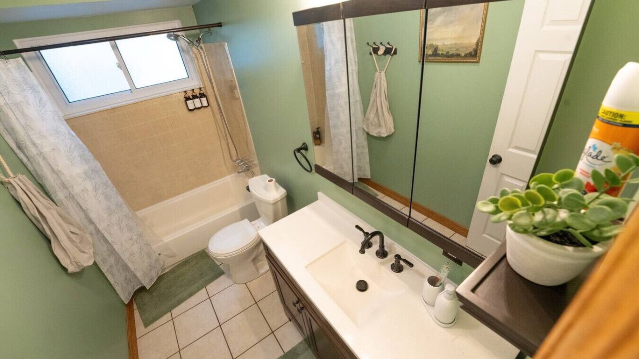 Photo of Bathroom in Dearborn Heights