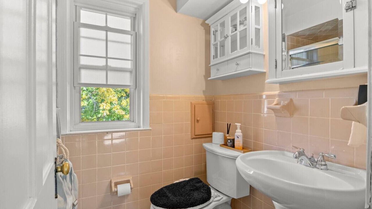 Photo of Bathroom in Dearborn