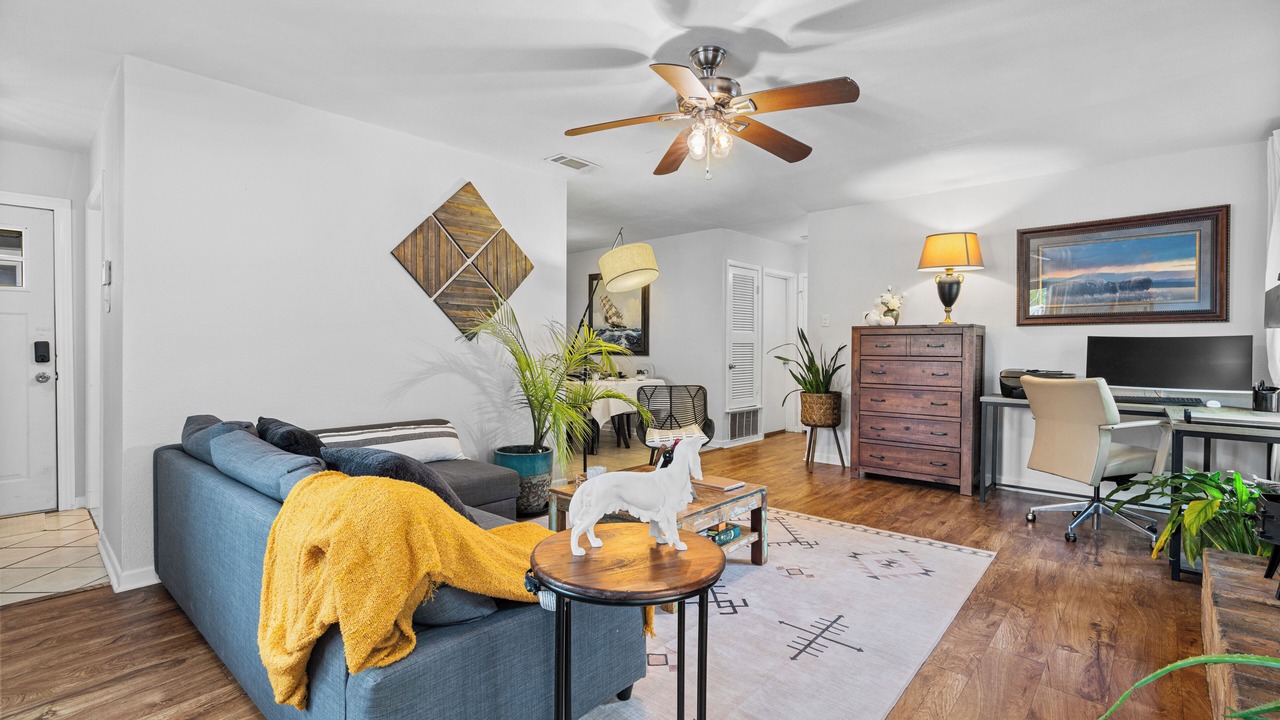 Photo of Livingroom in Wooten
