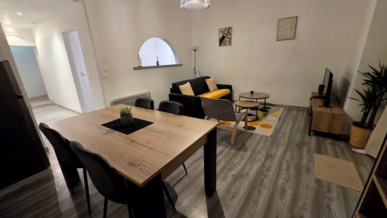 Photo of Others in Beaucaire