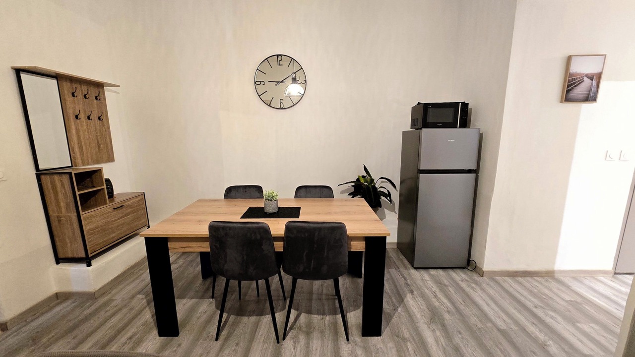 Photo of Others in Beaucaire