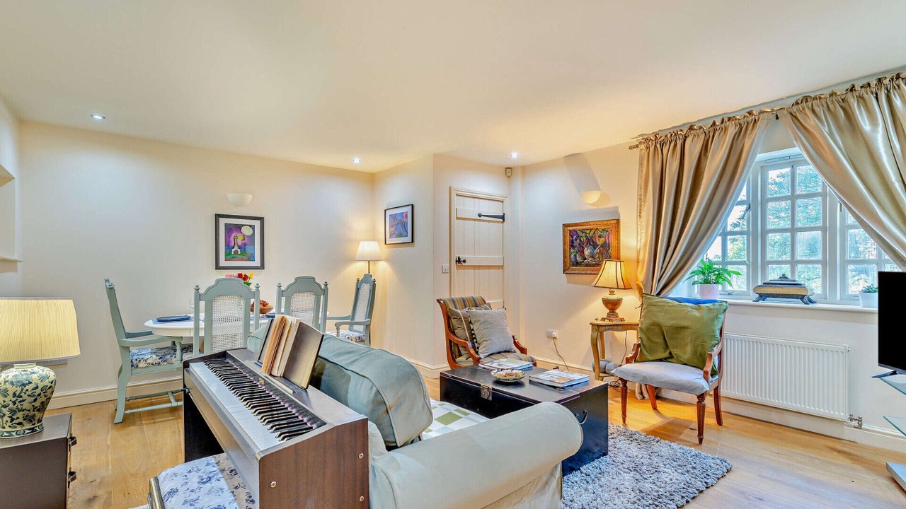 Photo of Livingroom in Blisworth