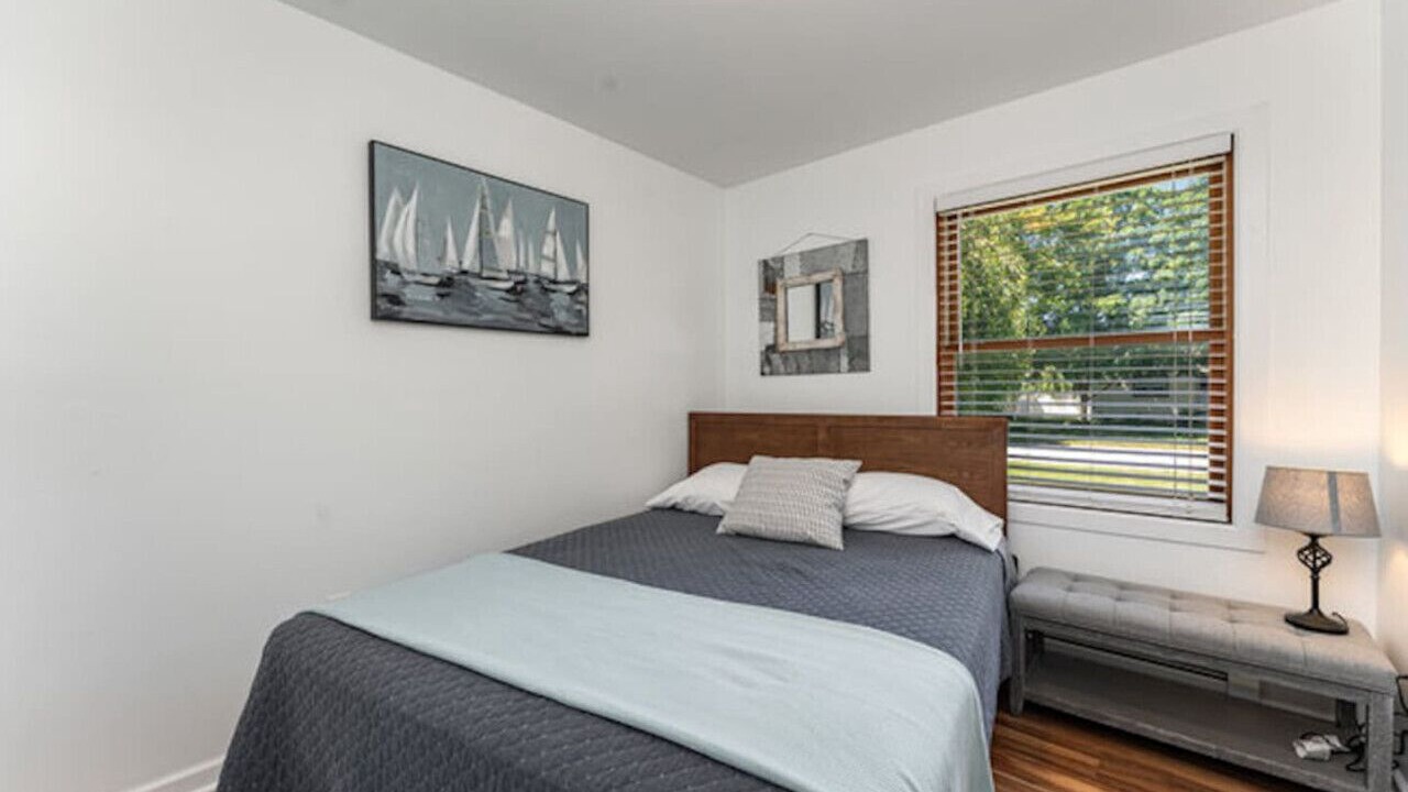 Photo of Bedroom in Bay City
