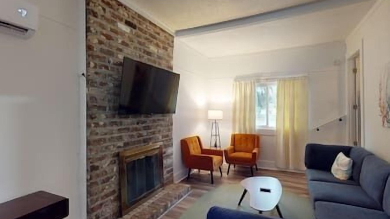 Photo of Livingroom in Mossy Oaks