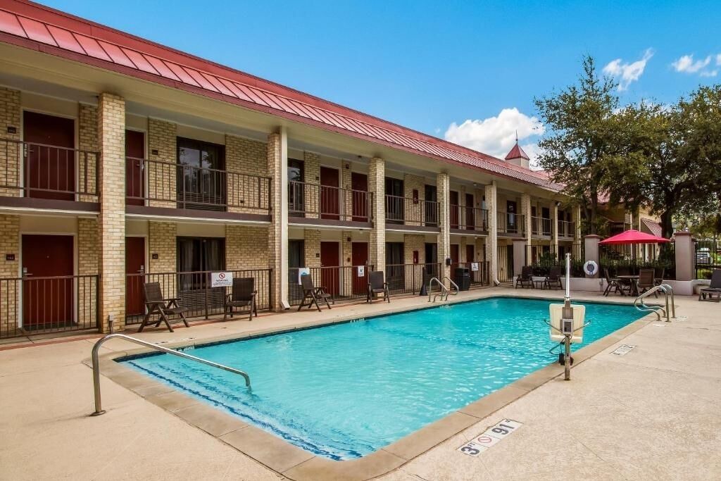 Photo of Outdoor in Addison