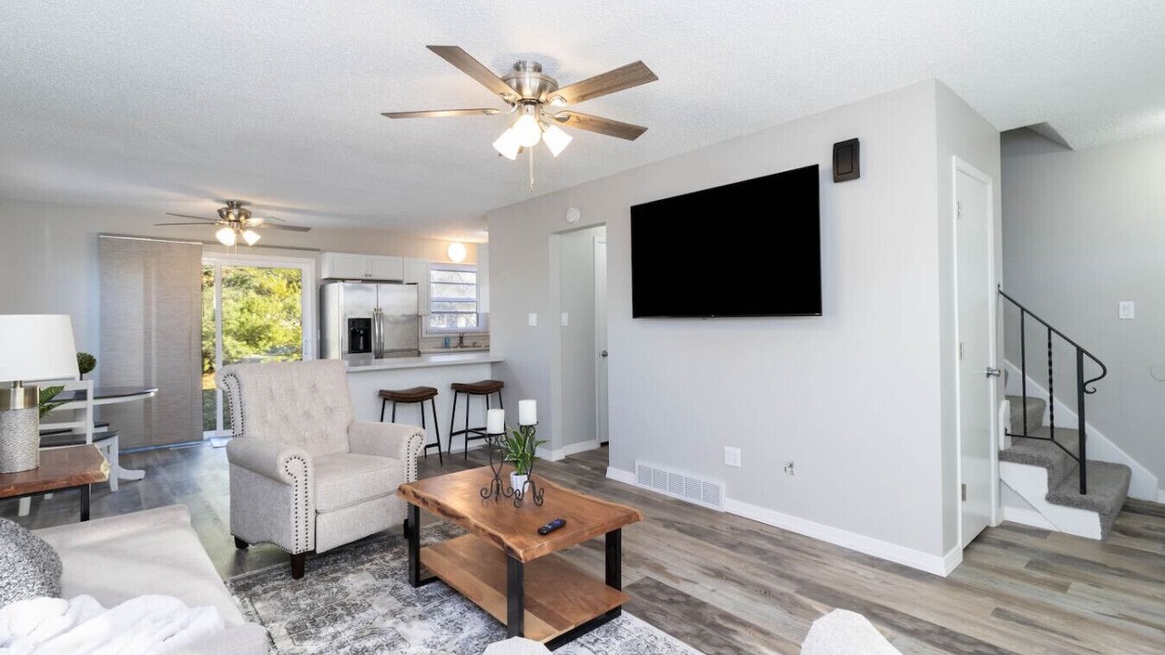 Photo of Livingroom in Urbandale