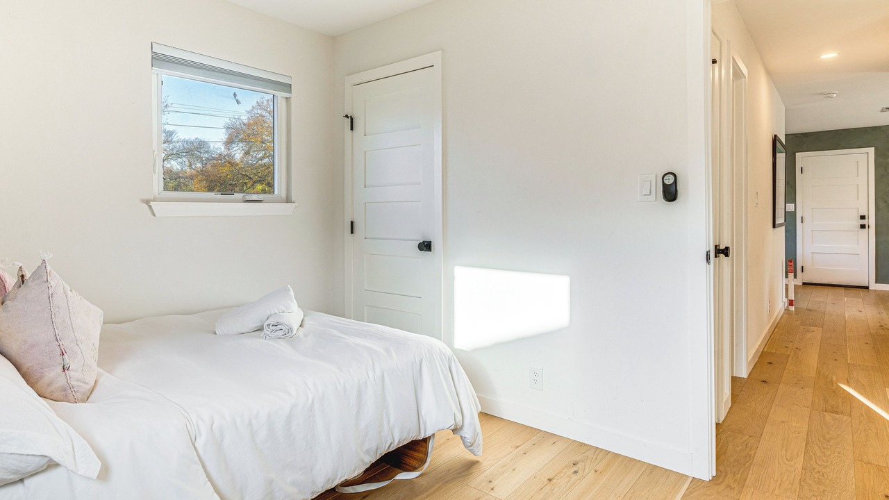 Photo of Bedroom in Rosewood