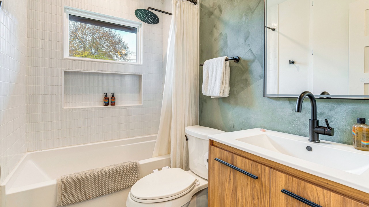 Photo of Bathroom in Rosewood