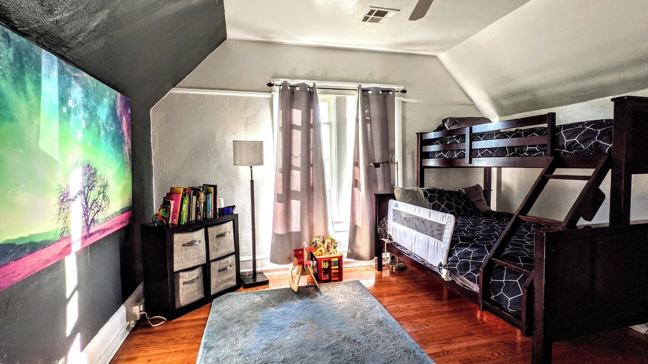 Photo of Bedroom in Golden Hill