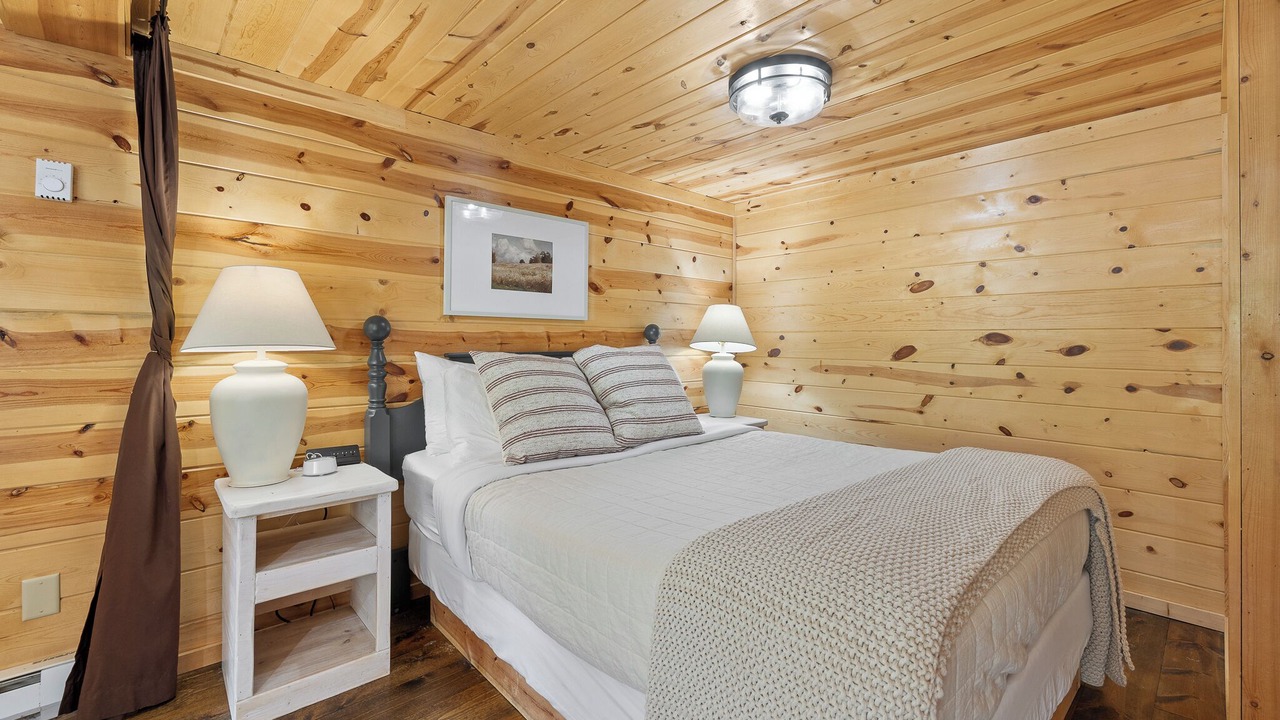Photo of Bedroom in Keystone