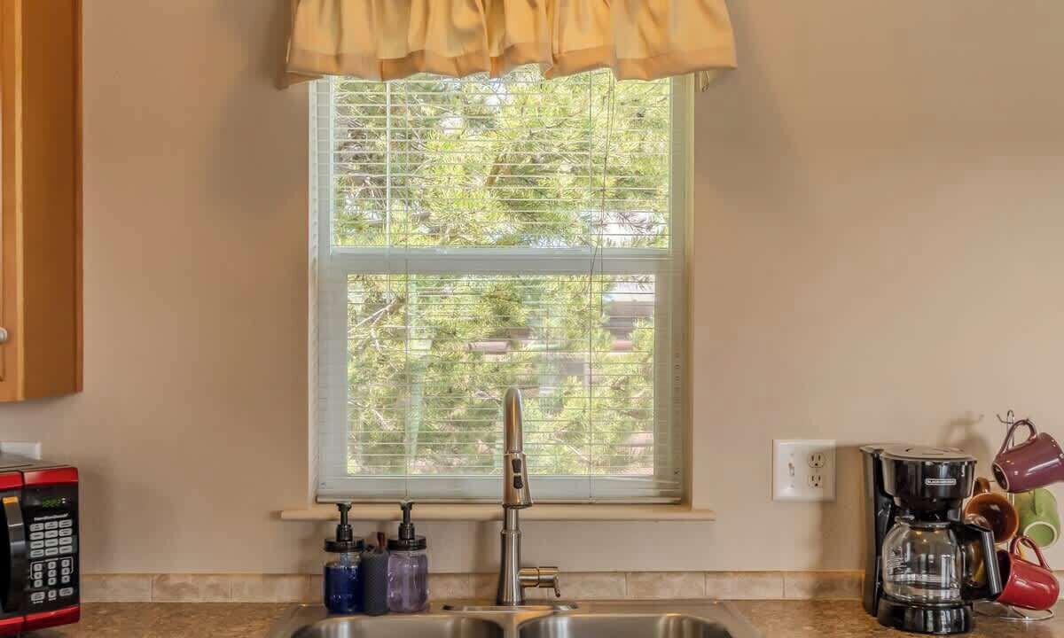 Photo of Kitchen in West Yellowstone