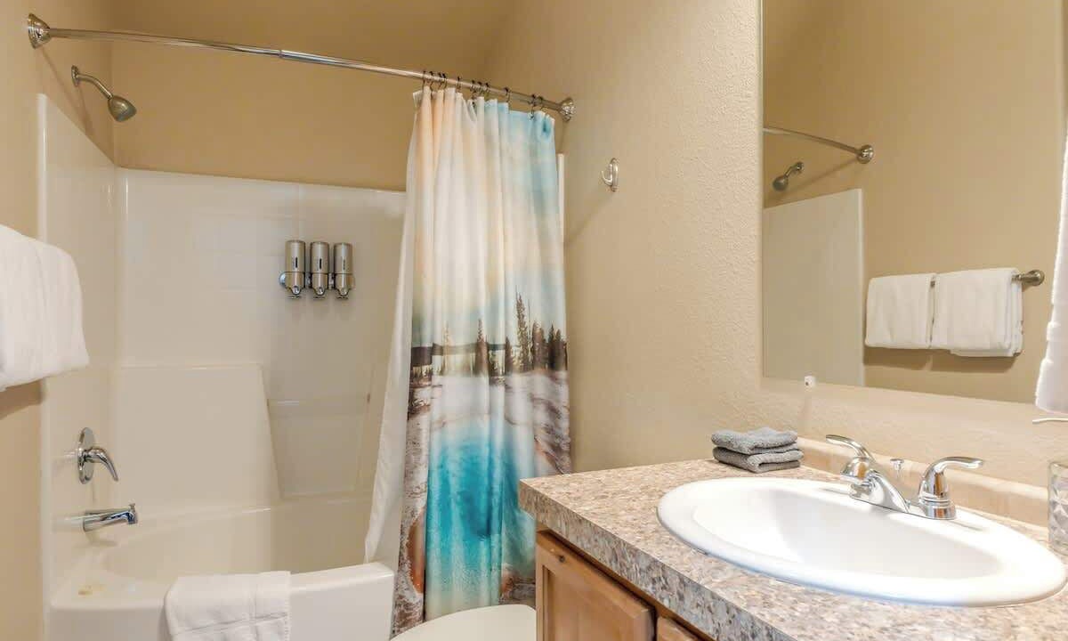 Photo of Bathroom in West Yellowstone