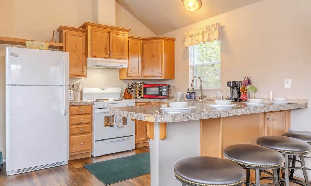Photo of Kitchen in West Yellowstone