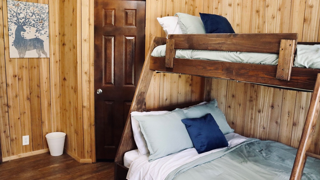 Photo of Bedroom in Edwards