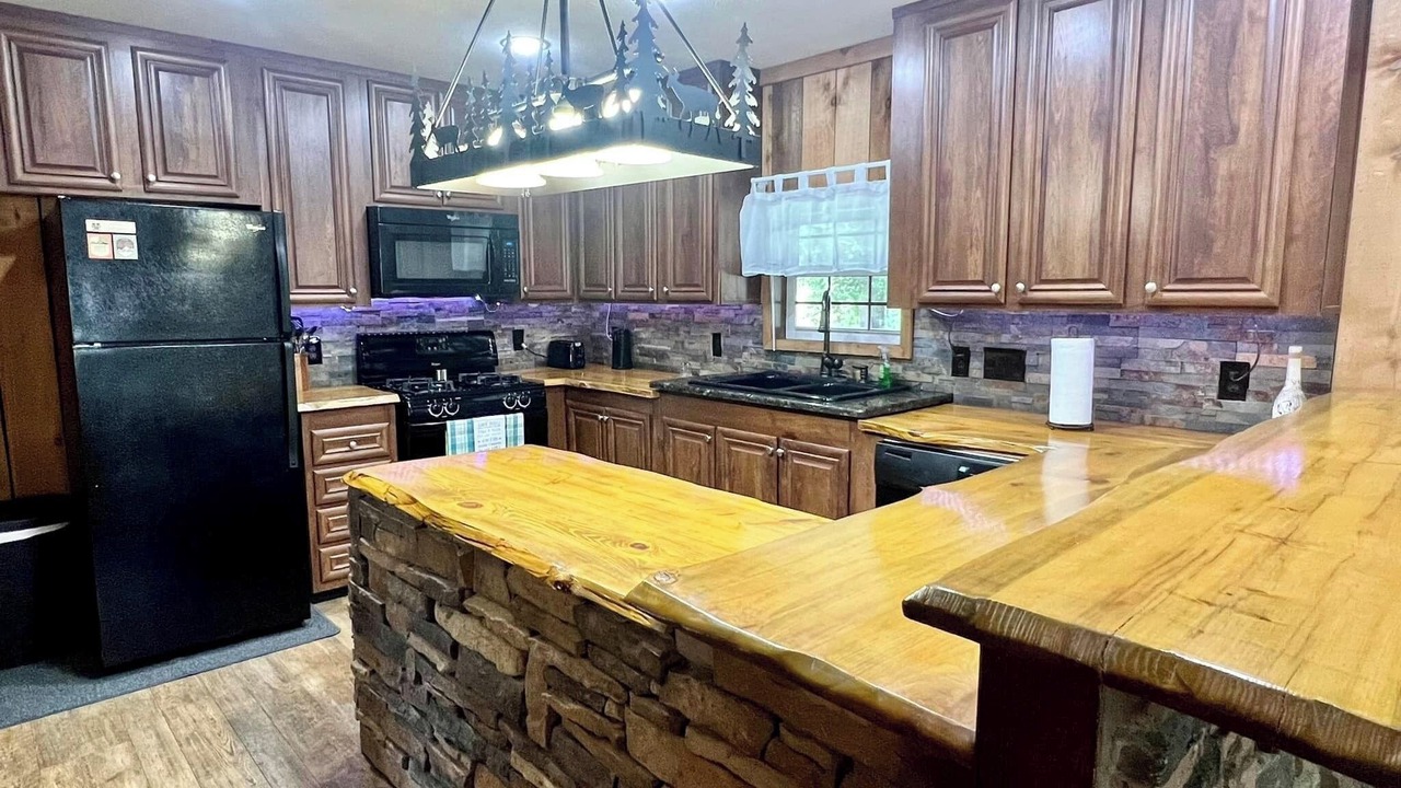 Photo of Kitchen in Edwards