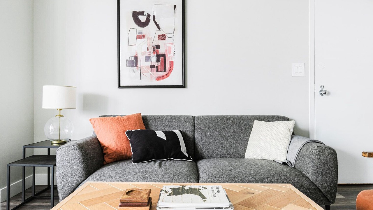 Photo of Livingroom in Rush and Division