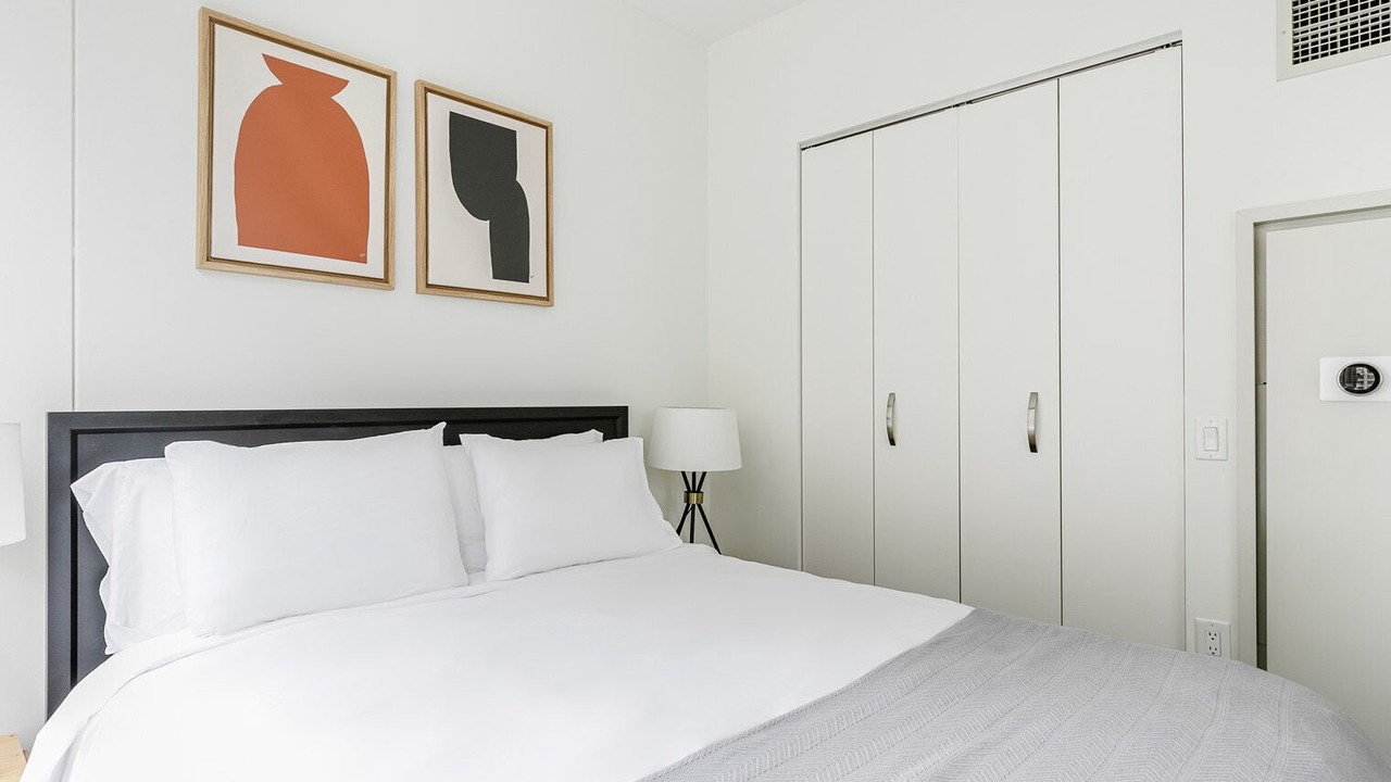 Photo of Bedroom in Streeterville