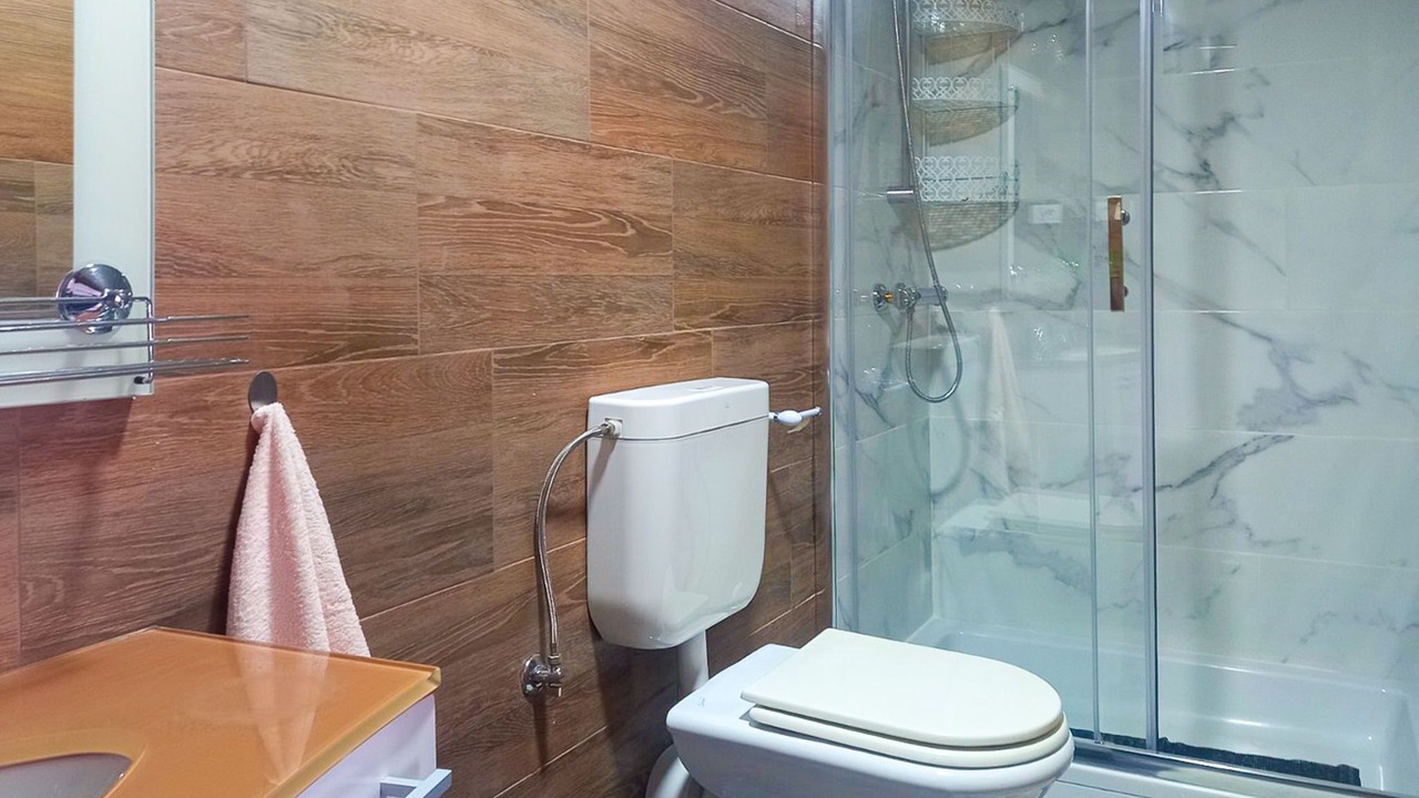 Photo of Bathroom in Jurdani