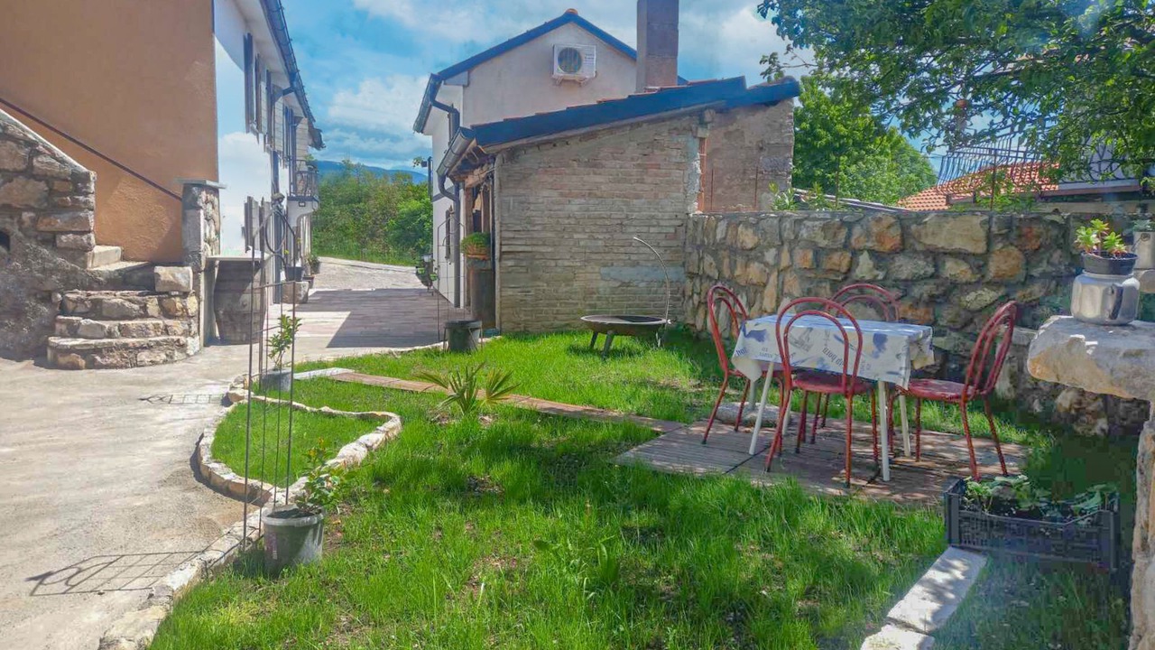 Photo of Outdoor in Jurdani