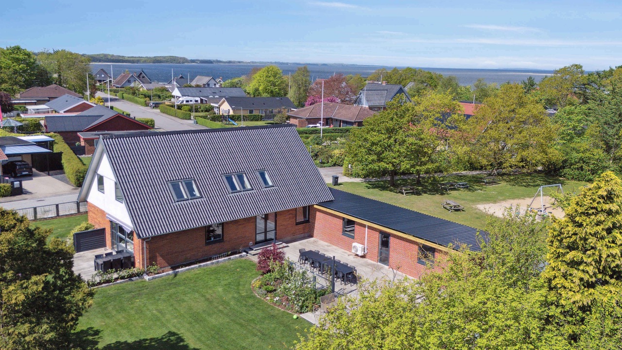 Photo of Others in Hvalpsund