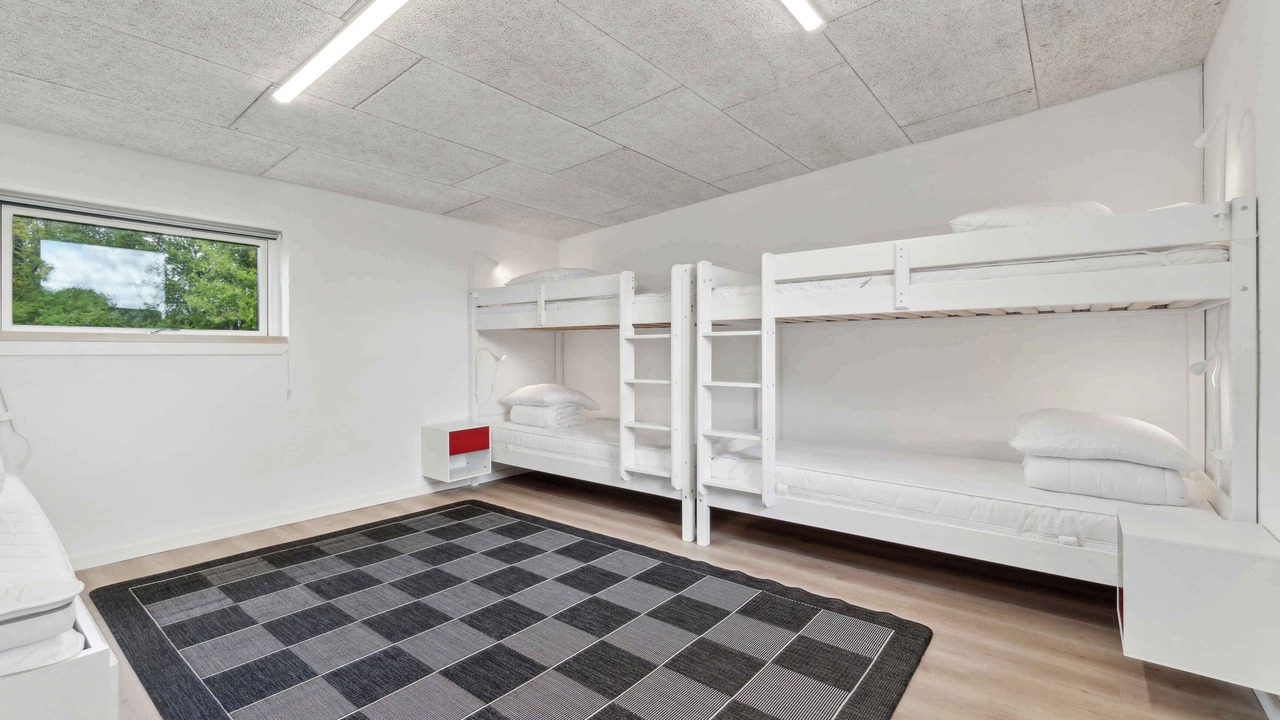 Photo of Others in Hvalpsund