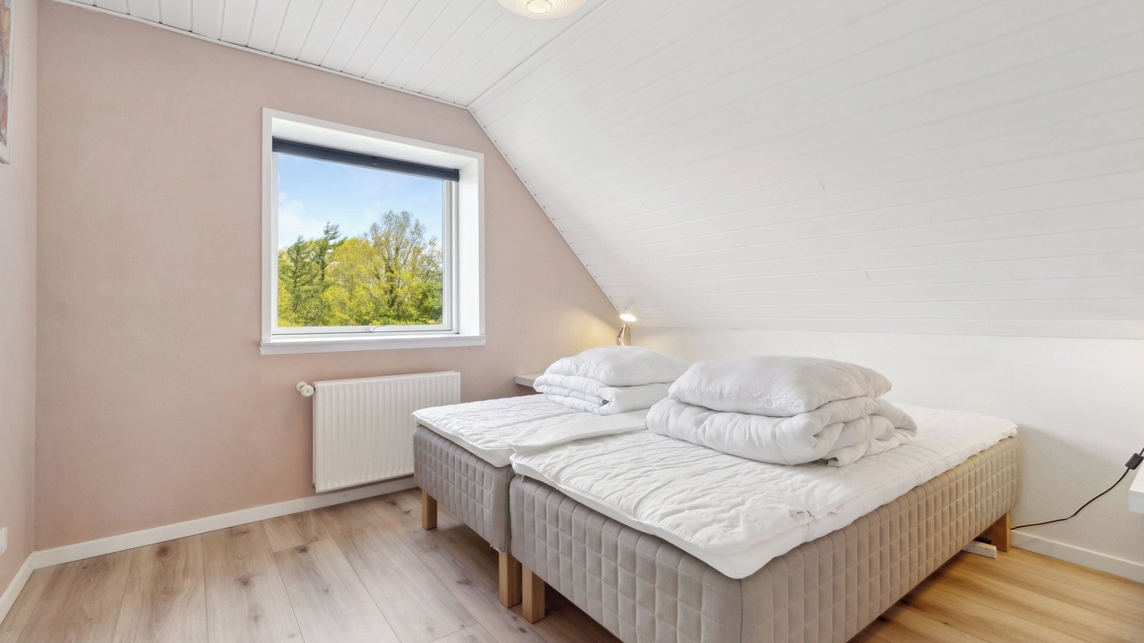 Photo of Others in Hvalpsund