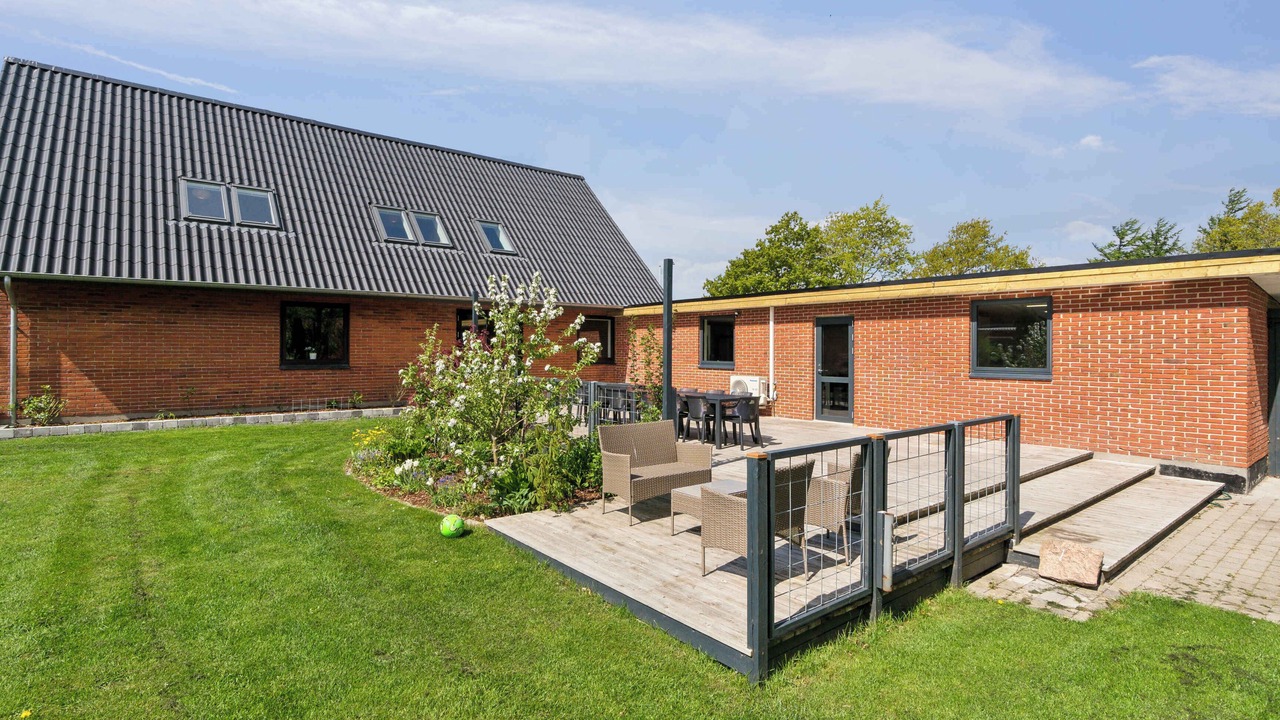 Photo of Others in Hvalpsund