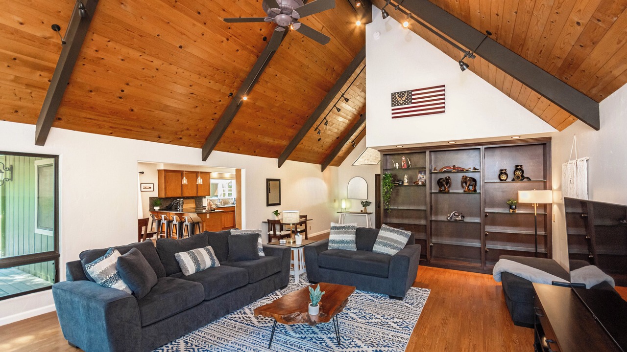 Photo of Livingroom in Alta Sierra