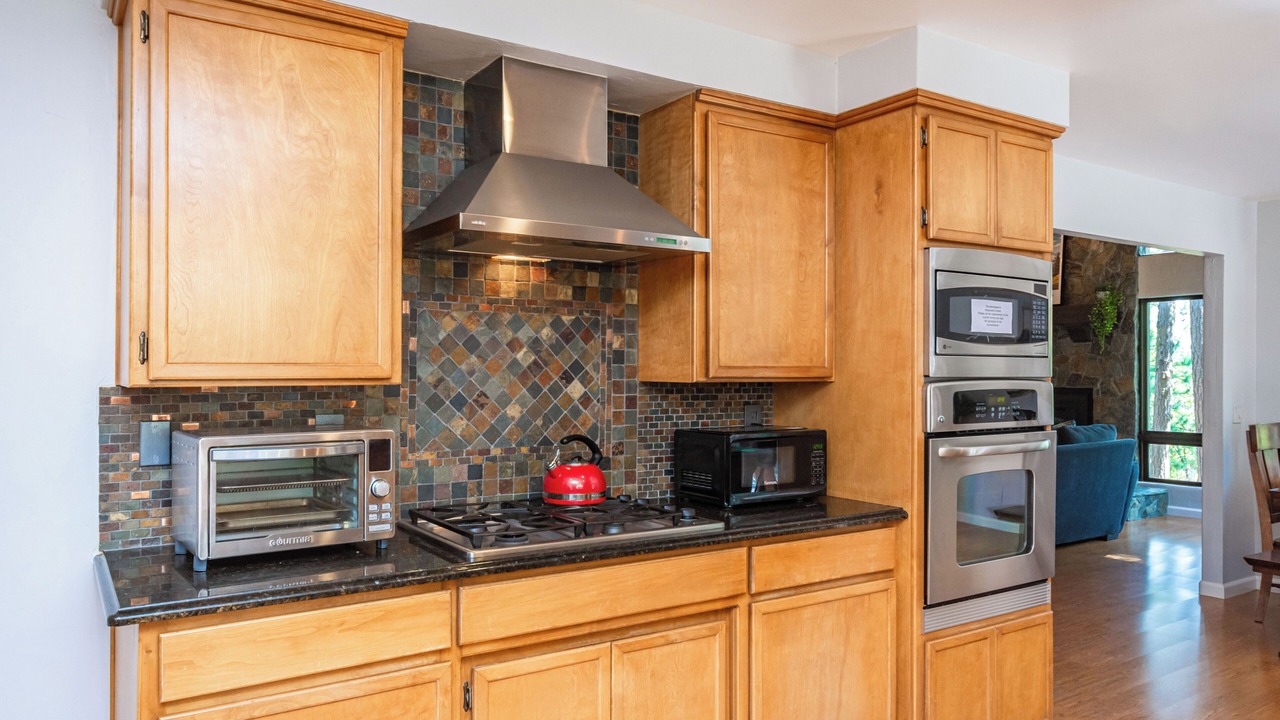 Photo of Kitchen in Alta Sierra