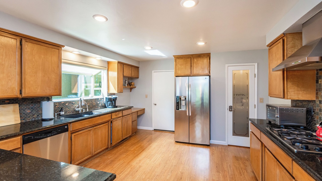 Photo of Kitchen in Alta Sierra