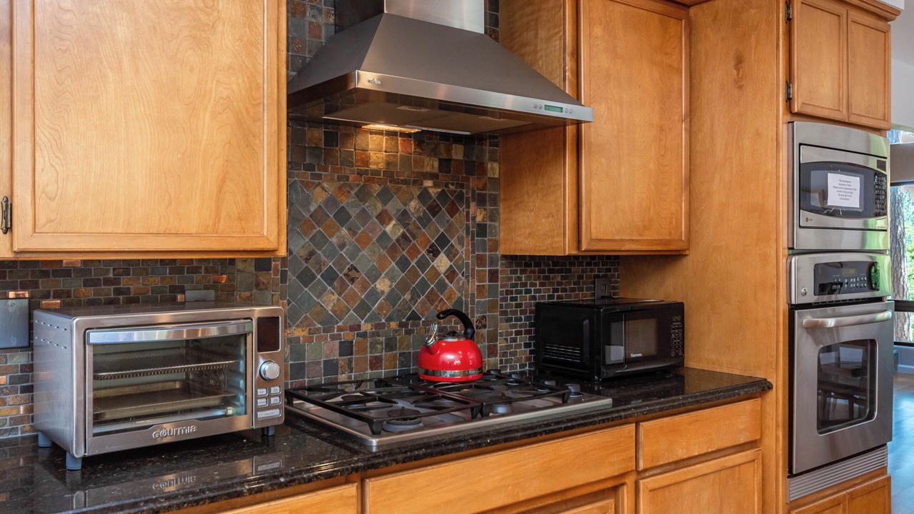 Photo of Kitchen in Alta Sierra