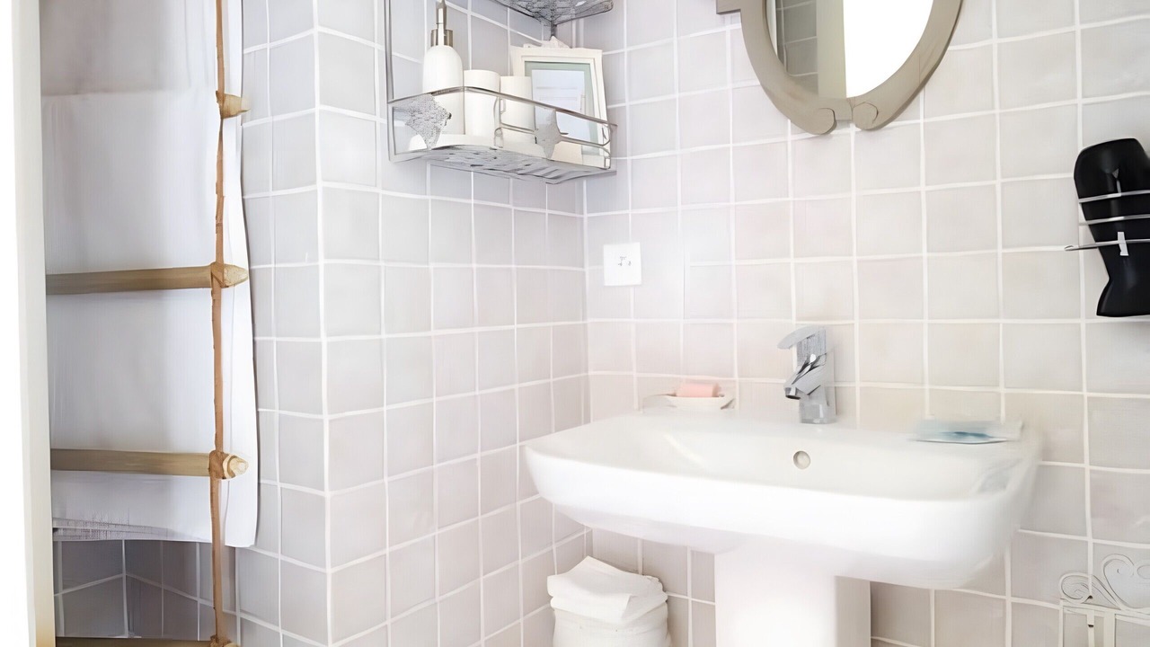 Photo of Bathroom in Suzay