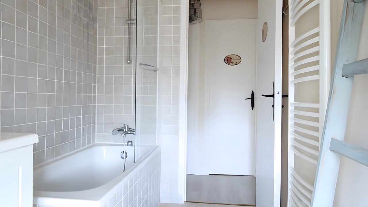 Photo of Bathroom in Suzay