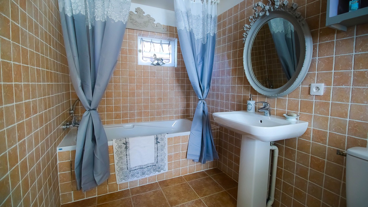 Photo of Bathroom in Suzay