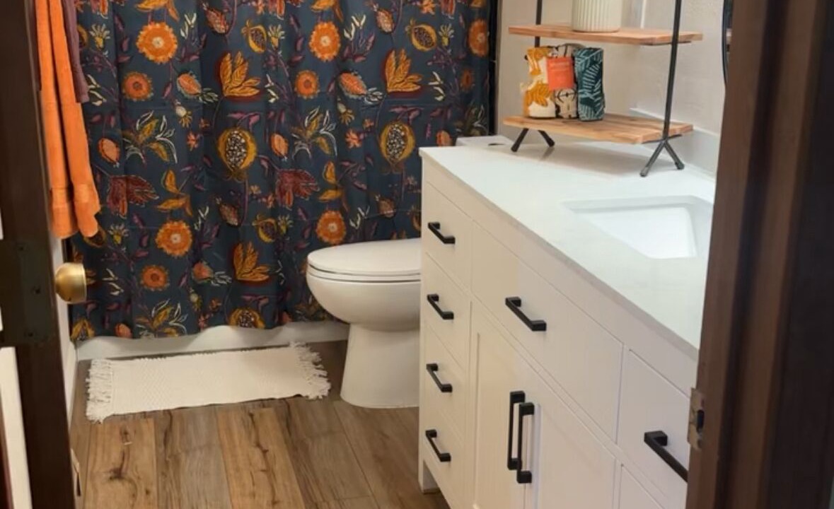 Photo of Bathroom in Alban Hills