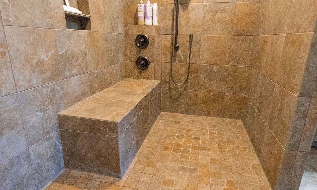 Photo of Bathroom in Pateros