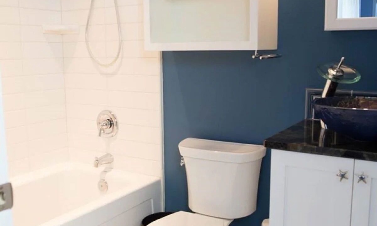 Photo of Bathroom in Pateros
