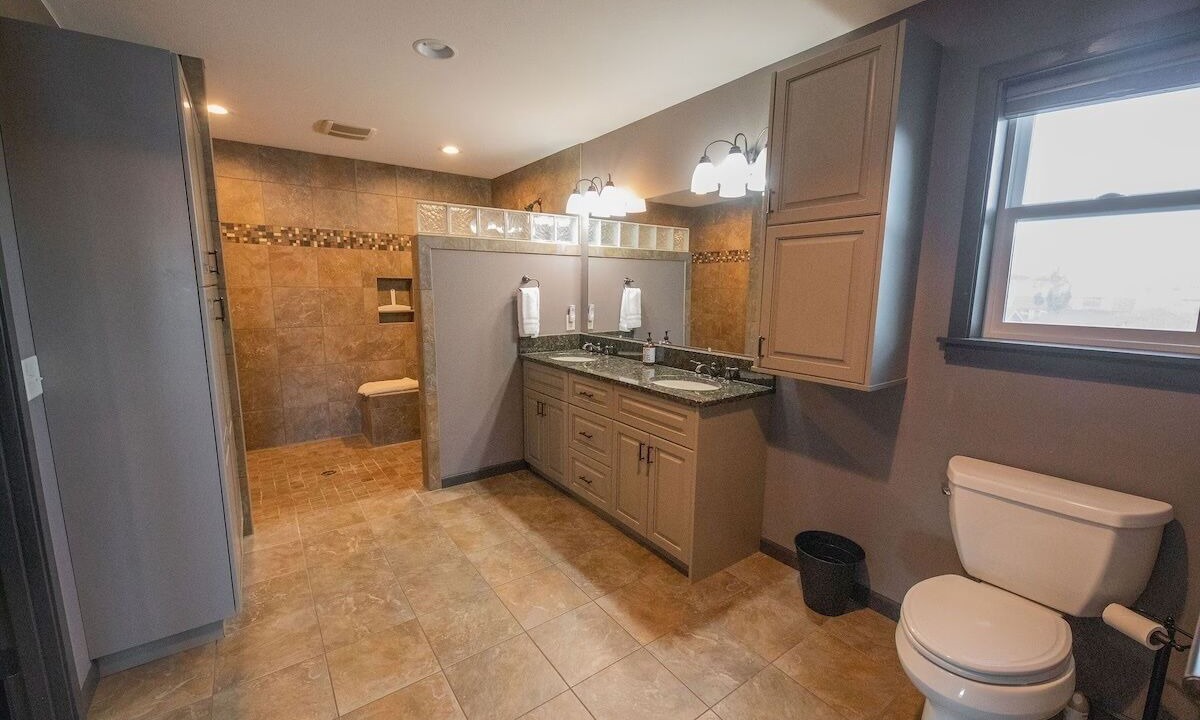 Photo of Bathroom in Pateros
