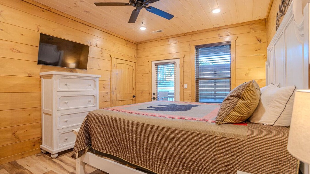Photo of Bedroom in Pigeon Forge