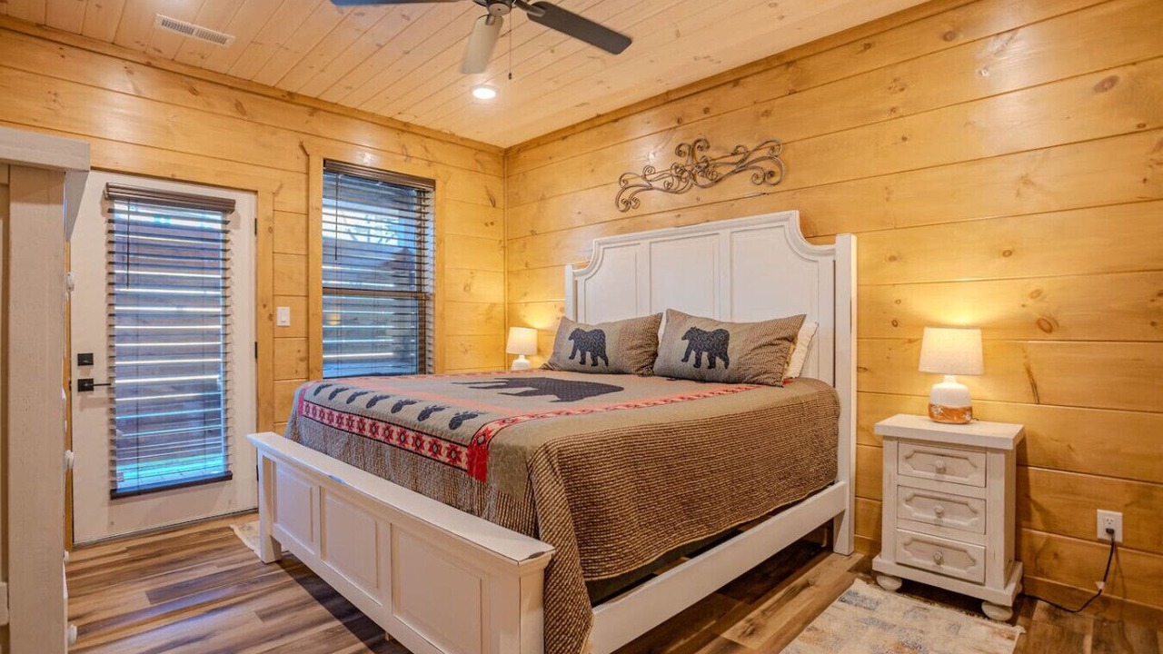 Photo of Bedroom in Pigeon Forge