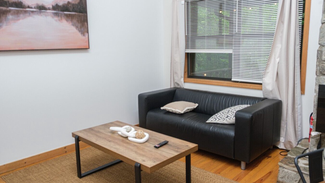 Photo of Livingroom in Blairsville