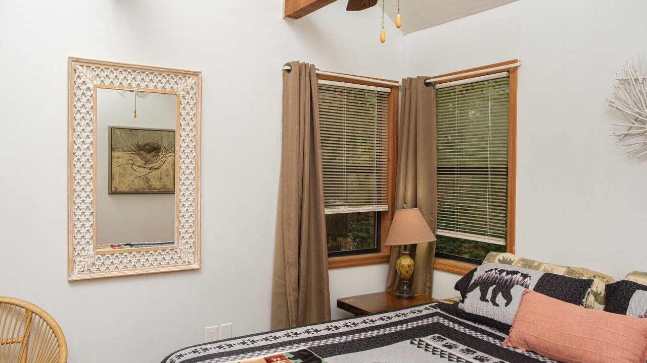 Photo of Bedroom in Blairsville