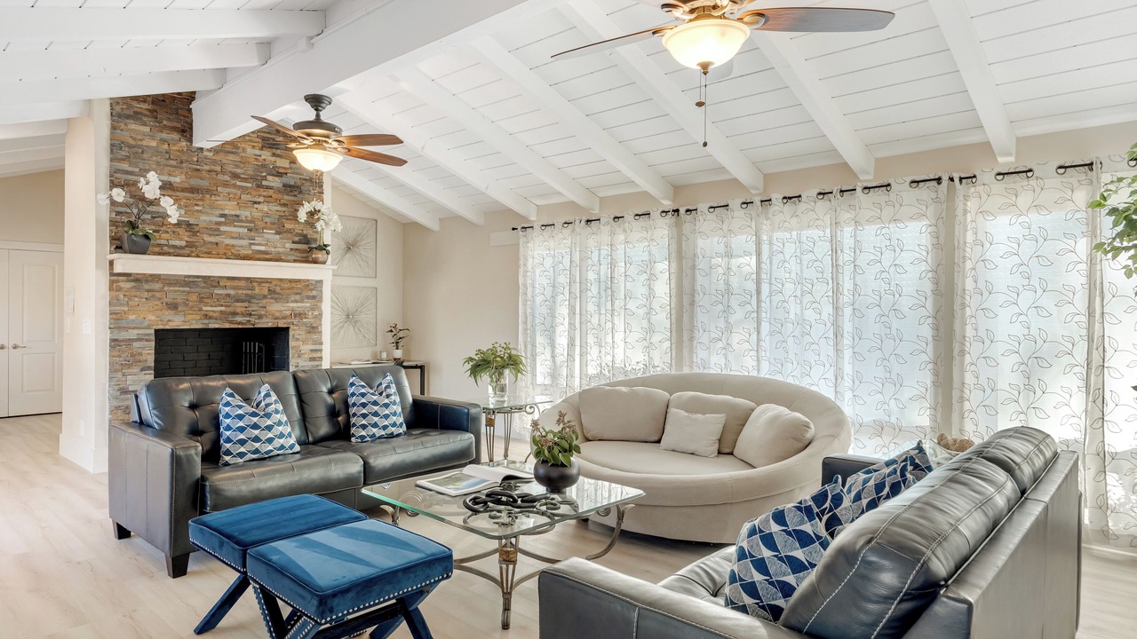 Photo of Livingroom in Temecula