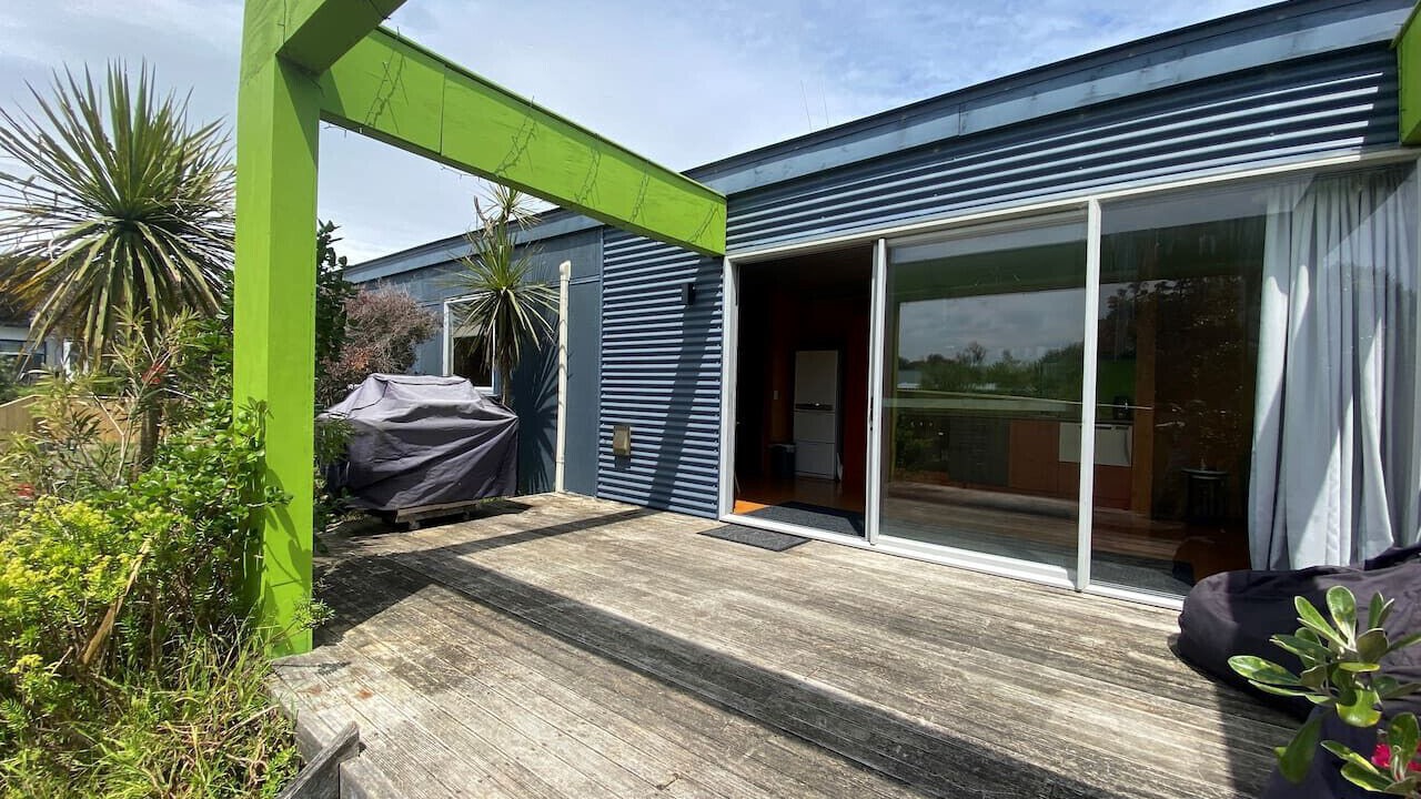 Photo of Patio Balcony in Otaki Beach