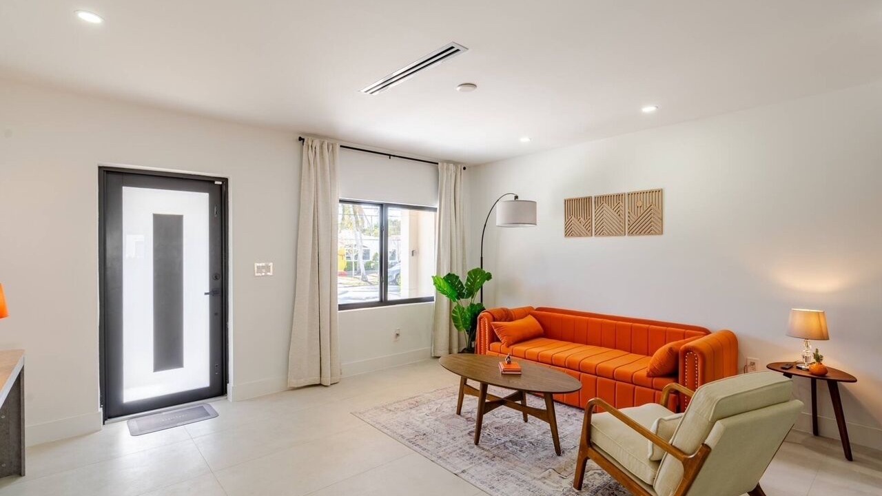 Photo of Livingroom in Coral Way