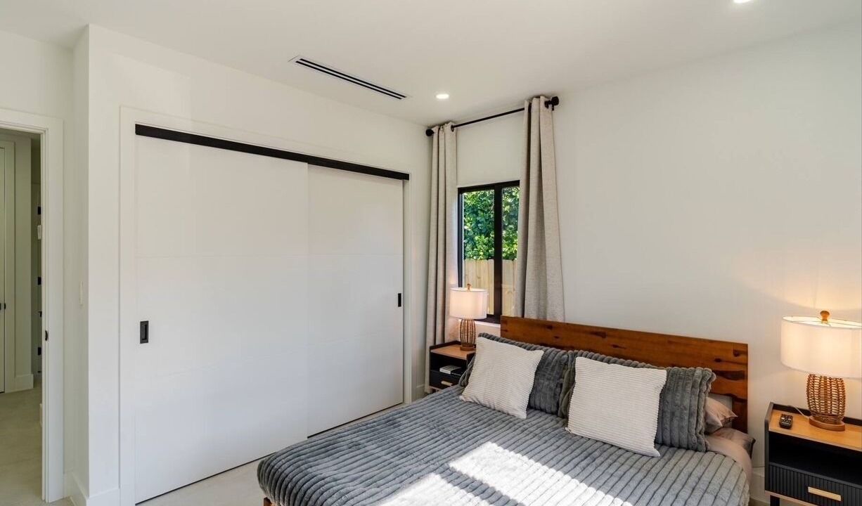 Photo of Bedroom in Coral Way
