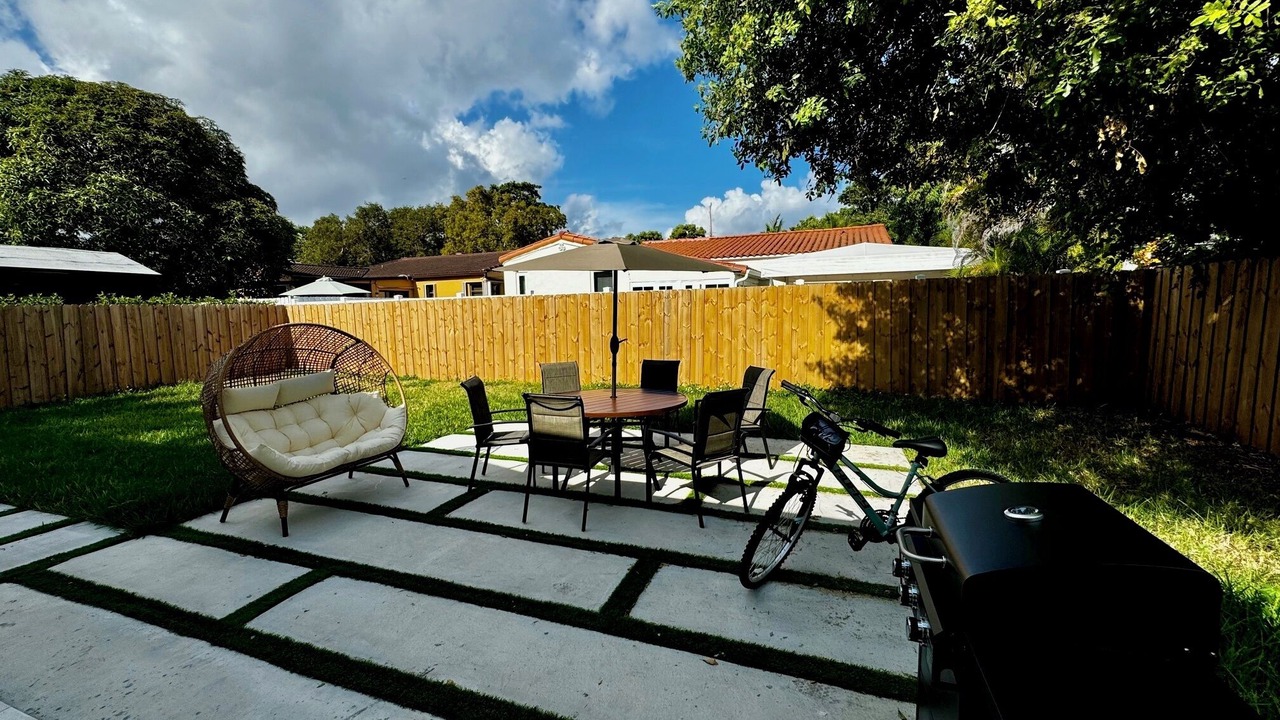 Photo of Outdoor in Coral Way