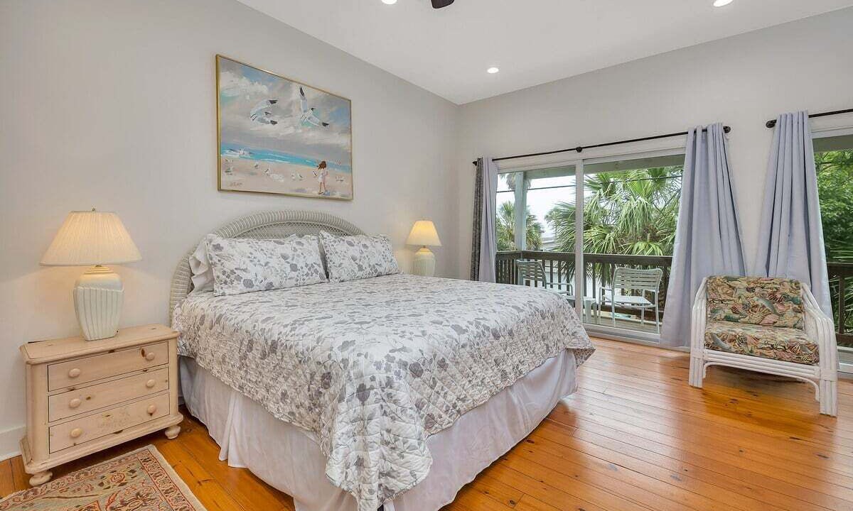 Photo of Bedroom in Jekyll Island