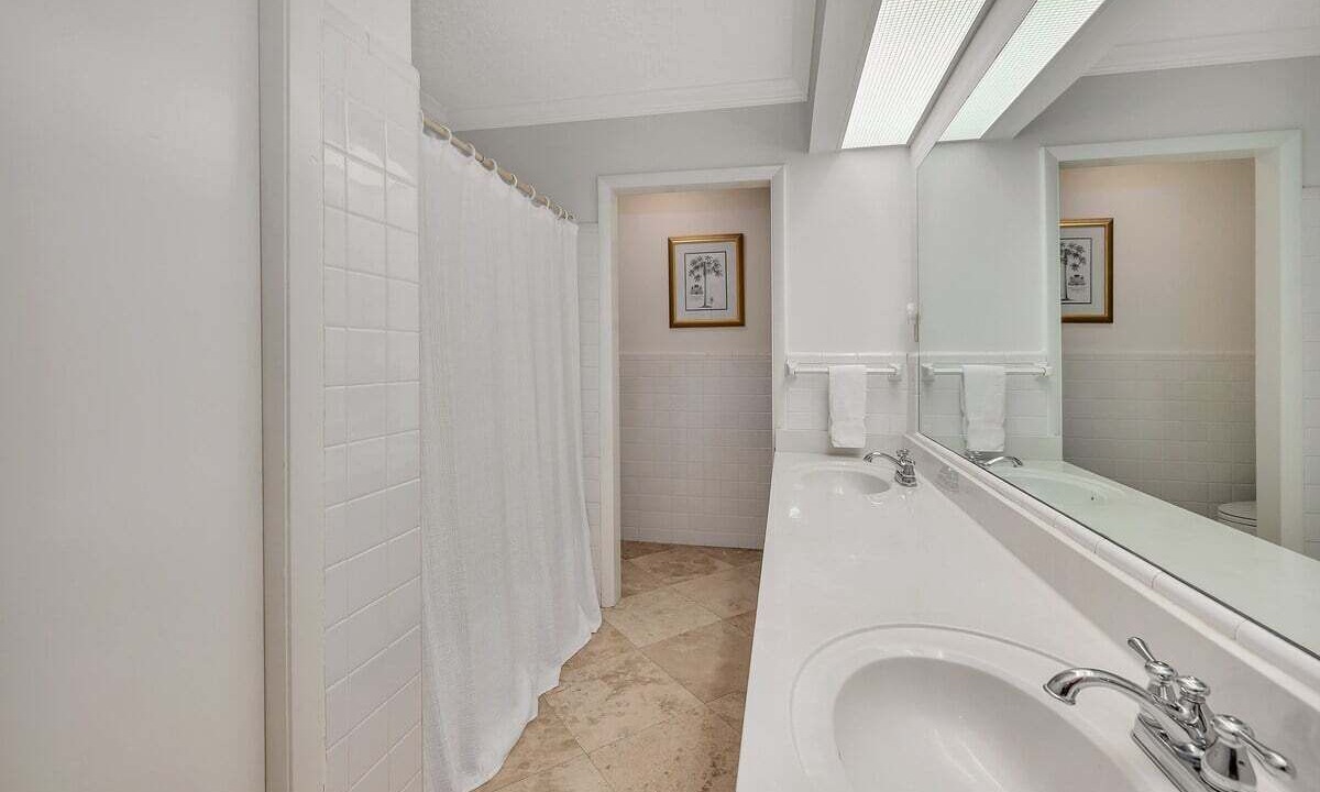 Photo of Bathroom in Jekyll Island